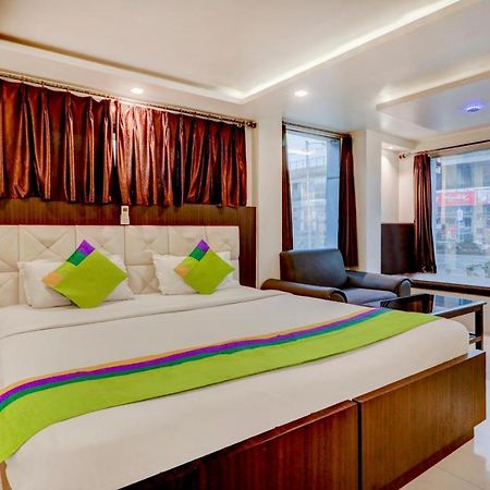 Sheldon Hotel Колката Екстериор снимка