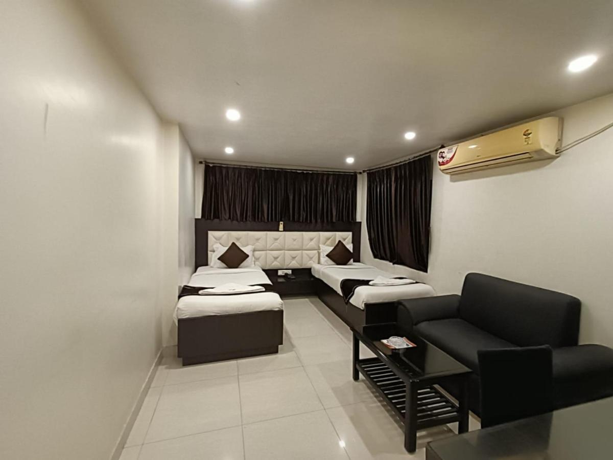 Sheldon Hotel Колката Екстериор снимка