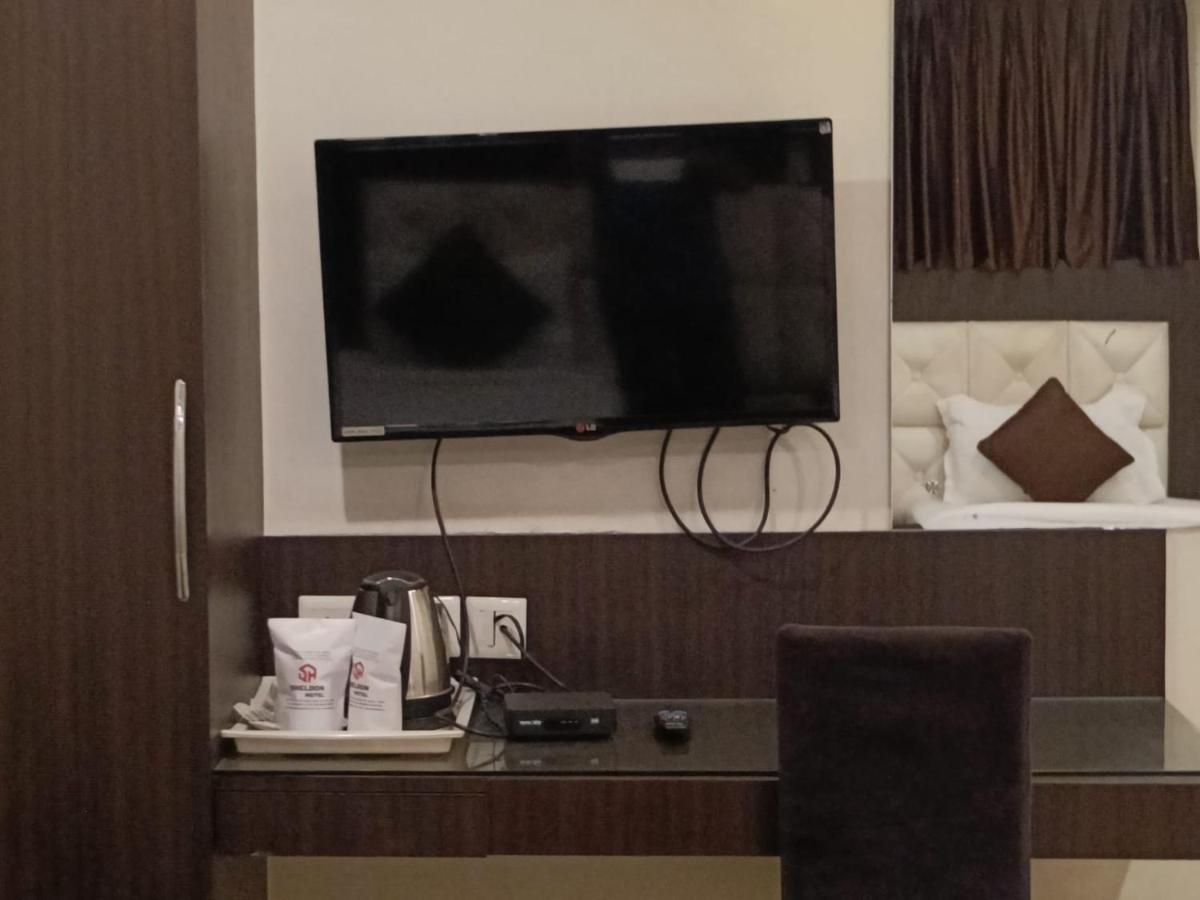 Sheldon Hotel Колката Екстериор снимка
