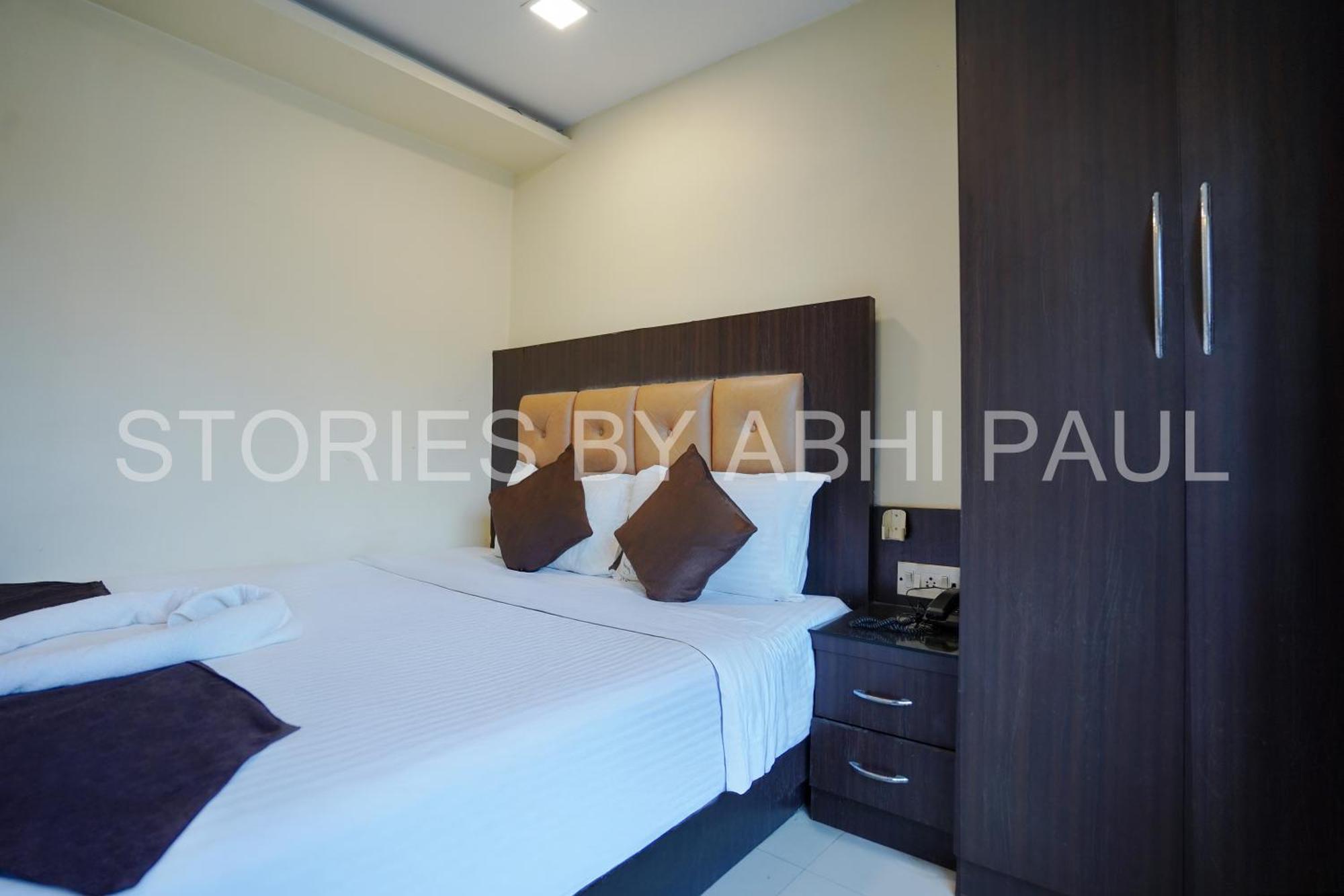 Sheldon Hotel Колката Екстериор снимка