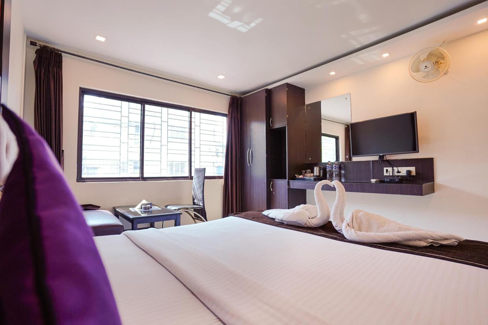 Sheldon Hotel Колката Екстериор снимка
