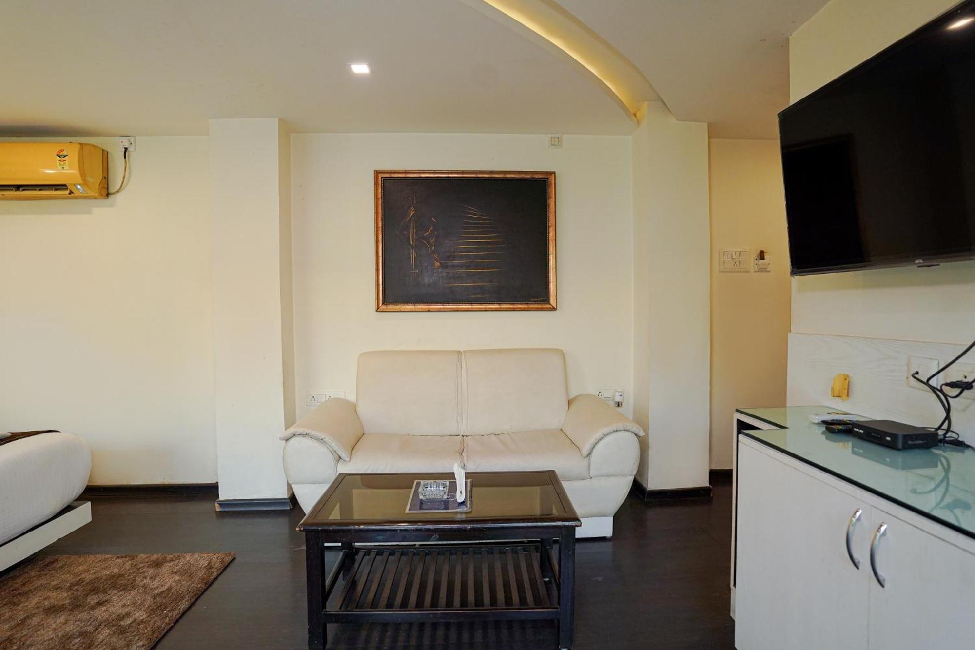 Sheldon Hotel Колката Екстериор снимка