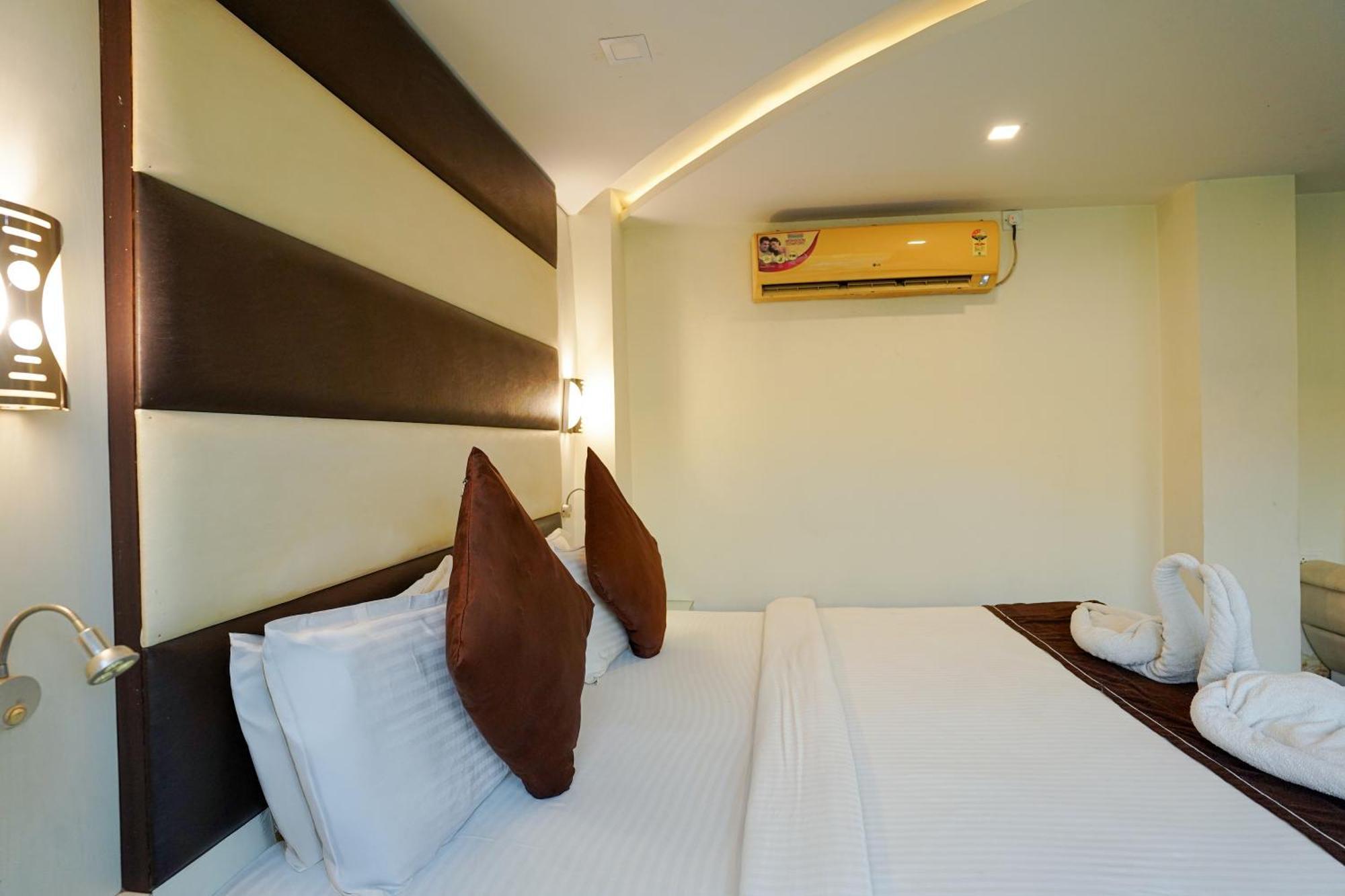 Sheldon Hotel Колката Екстериор снимка