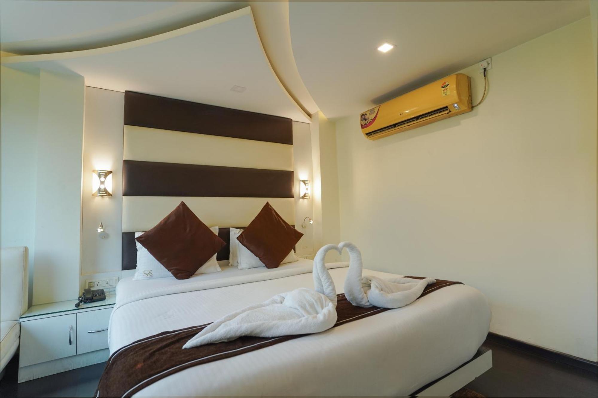 Sheldon Hotel Колката Екстериор снимка