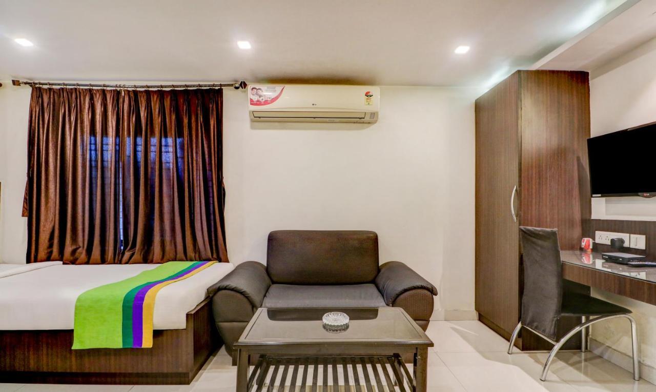 Sheldon Hotel Колката Екстериор снимка