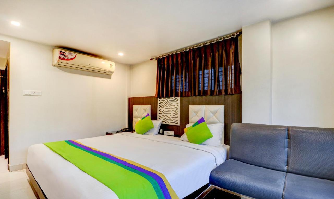 Sheldon Hotel Колката Екстериор снимка
